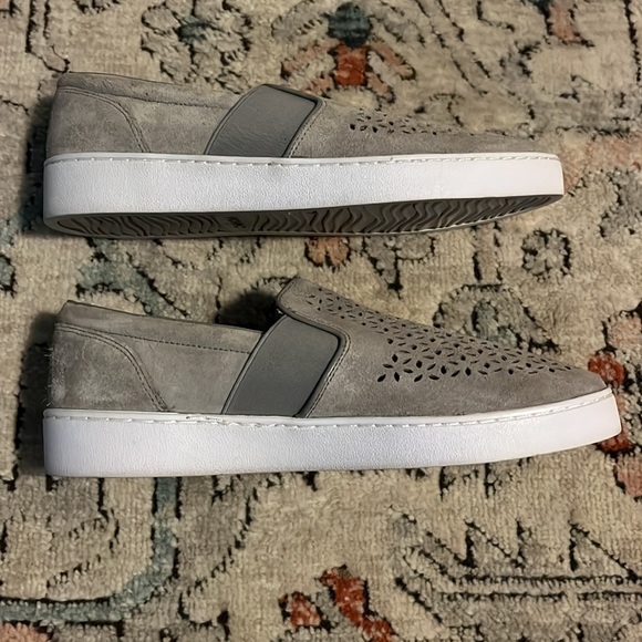 Vionic Grey Shoes - Picture 3 of 8